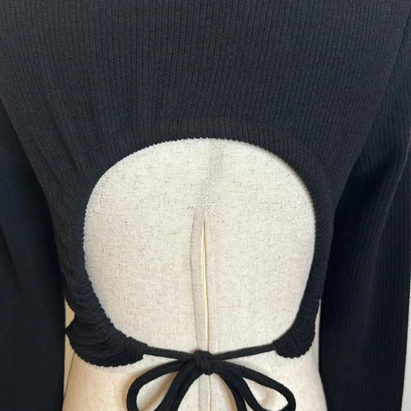 MADEWELL RIBBED MOCKNECK OPEN BACK CROPPED TOP LONG SLEEVES RUCHED TIE DETAIL - Picture 7 of 9